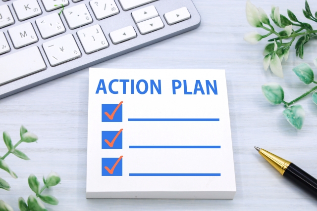 営業転職に向けて具体的な行動手順を整理しているイメージ