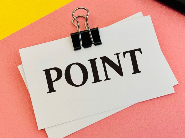 営業の役割や考え方の重要なポイントを整理して伝えるイメージ