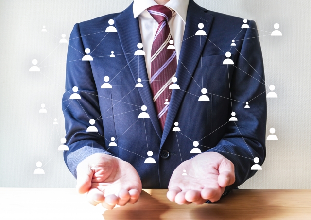 関係を積み上げる営業スタイルをイメージした写真