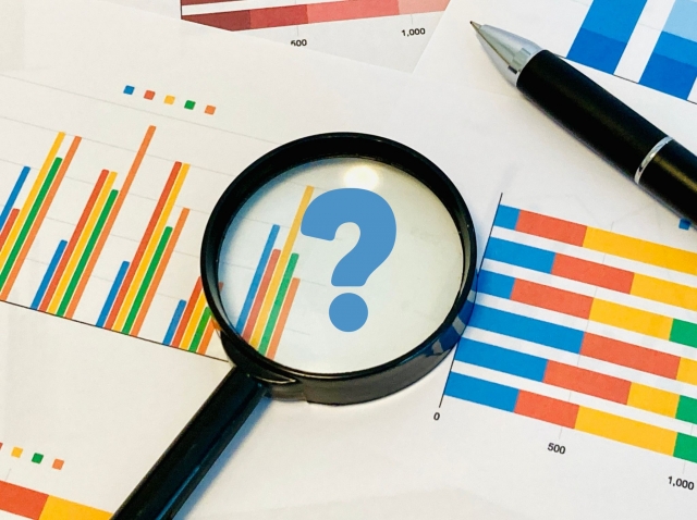 法人営業と個人営業の違いを比較検討しているイメージ