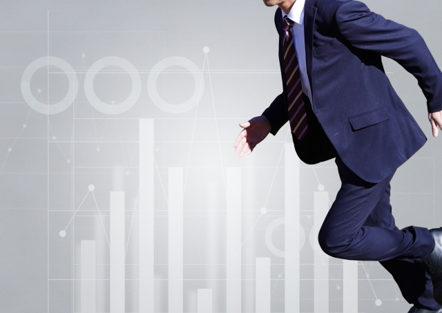 インサイドセールスに向いている人のイメージ｜成果を目指して行動する営業職